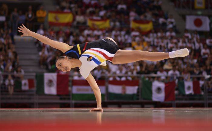 Oana constantin8766078182110_n