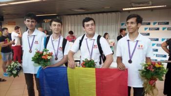 Romanian students win silver and bronze medals at International IT&nbsp;Olympiad
