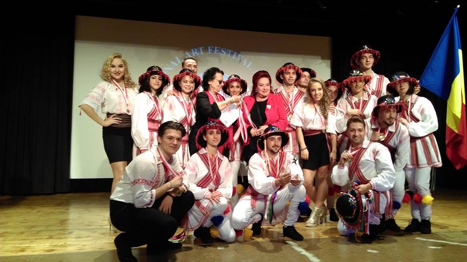 stela-popescu_6714111519143134538_n