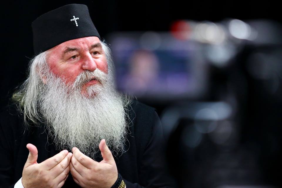 Romanian bishop buys house for homeless mother and her four&nbsp;children