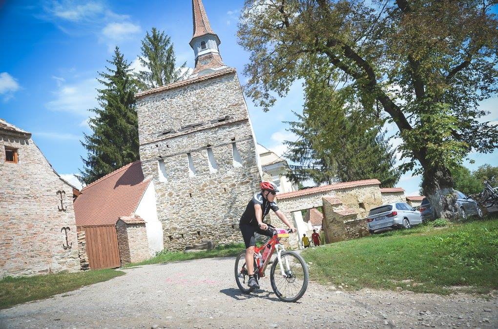 13988177_878679932264003_8109440848287586760_o