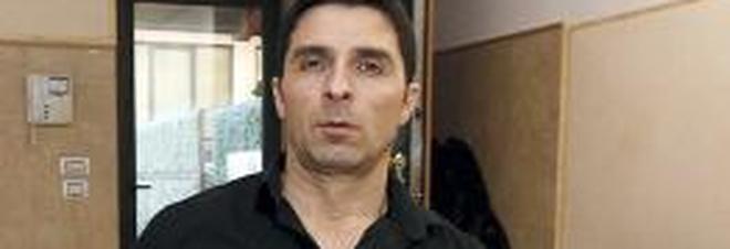 Italian media praises Romanian binman who returned wallet with 600 euro in&nbsp;it