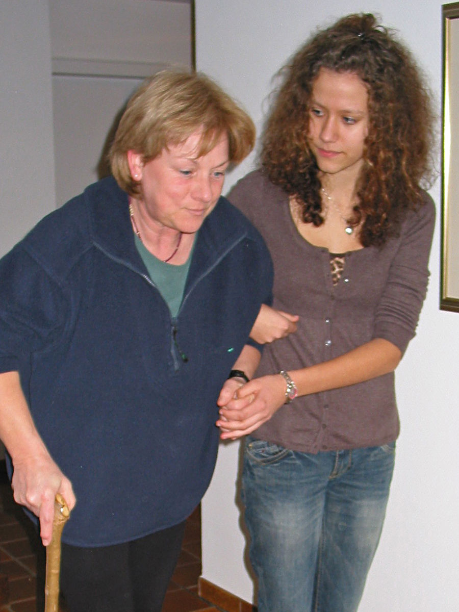 YoungCarers_Walking2