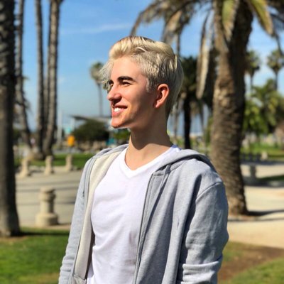 Silicon Valley’s youngest millionaire, Romanian Sebastian&nbsp;Dobrincu